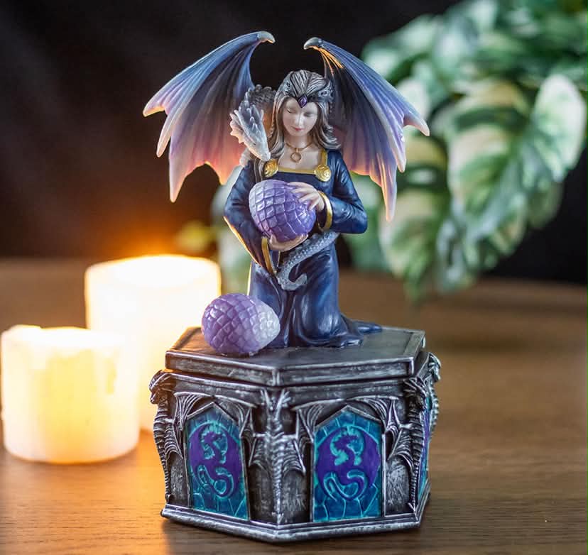Dragon Friendship Spring Box BY ANNE STOKES
