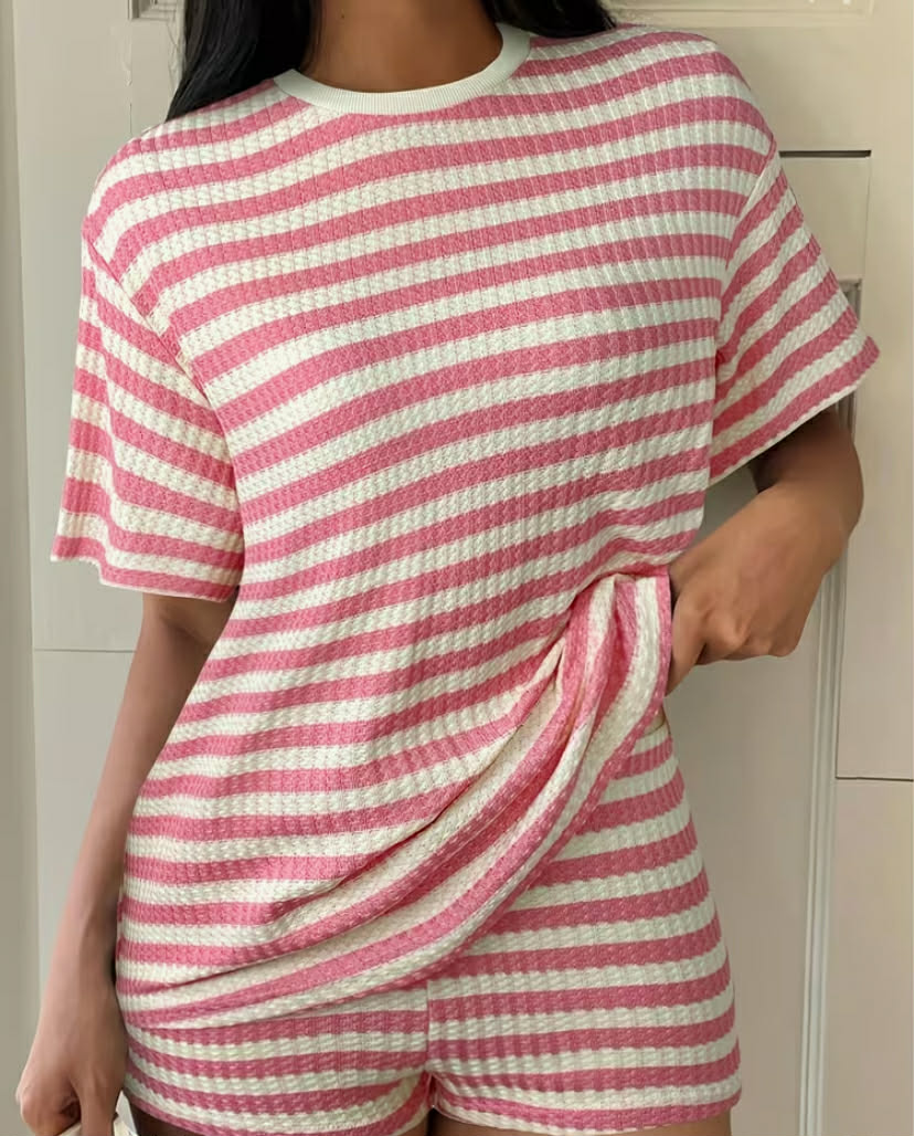 Spring/Summer Women's Casual Outing Fashion Simple Striped Shorts T-Shirt Two-Piece Set