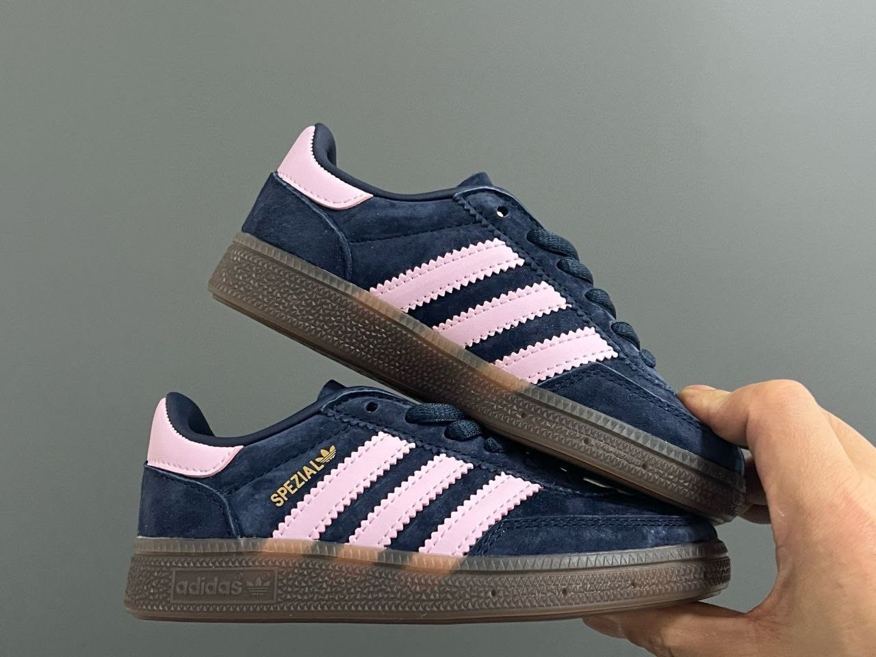 Kids Adidas Spezial       
       