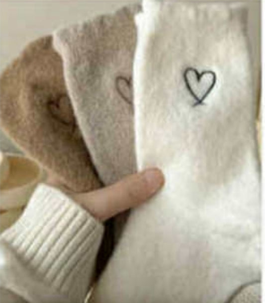 X4 fluffy socks