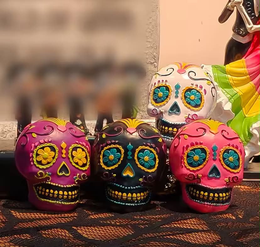 Day of the Dead Resin Painted Skull Head Statue Creative Decorative Ornament

£