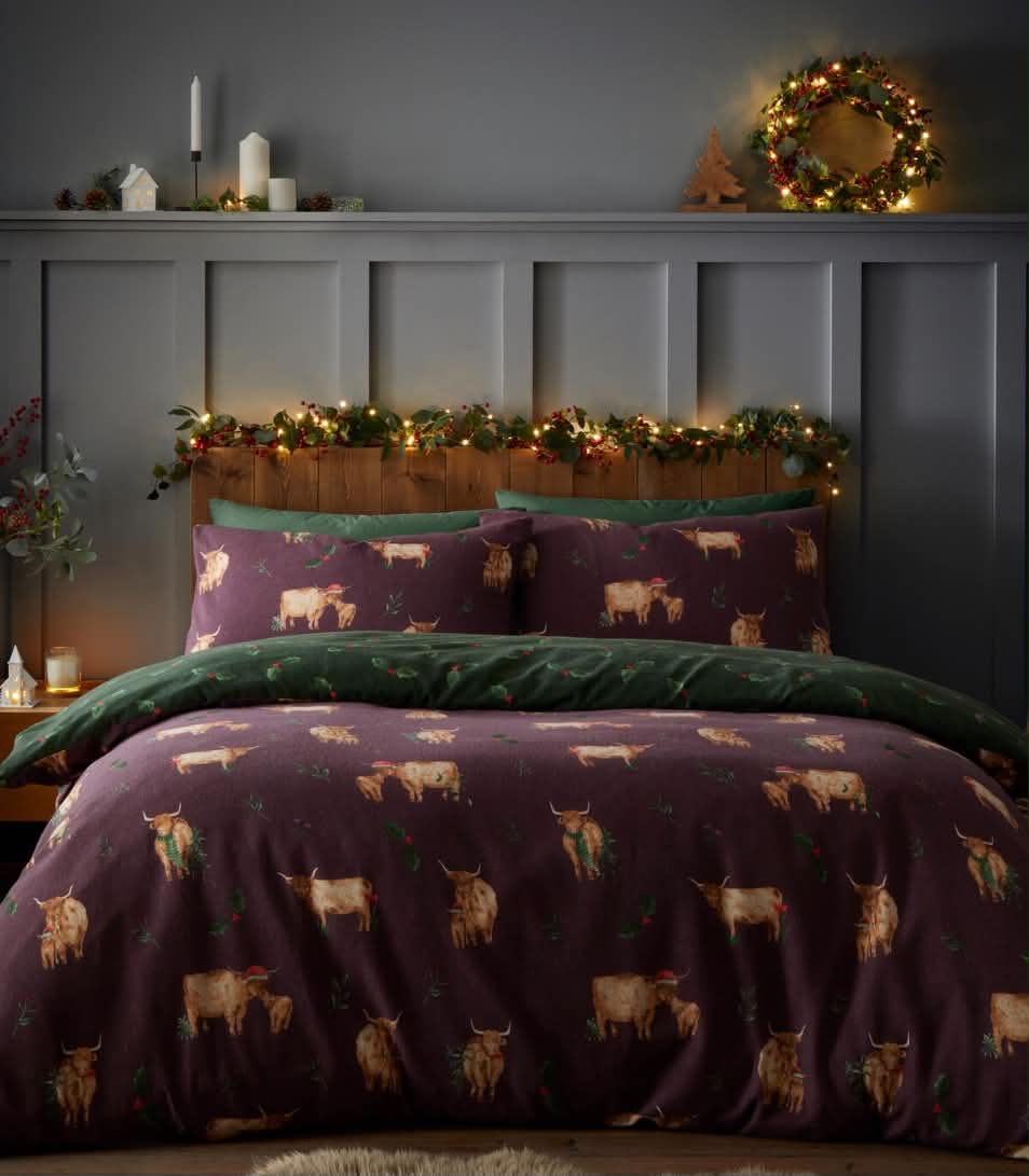 Burgundy Christmas Highland Cows Duvet Set (Double)