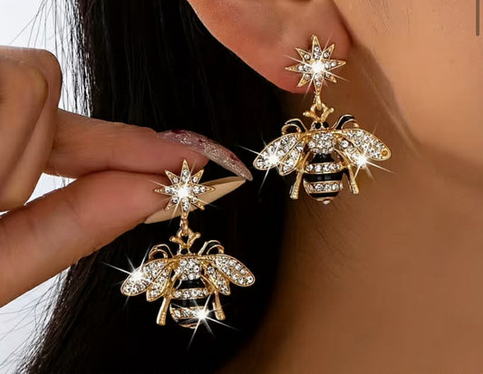 Charming and Versatile Luxury Bee Earrings for Women