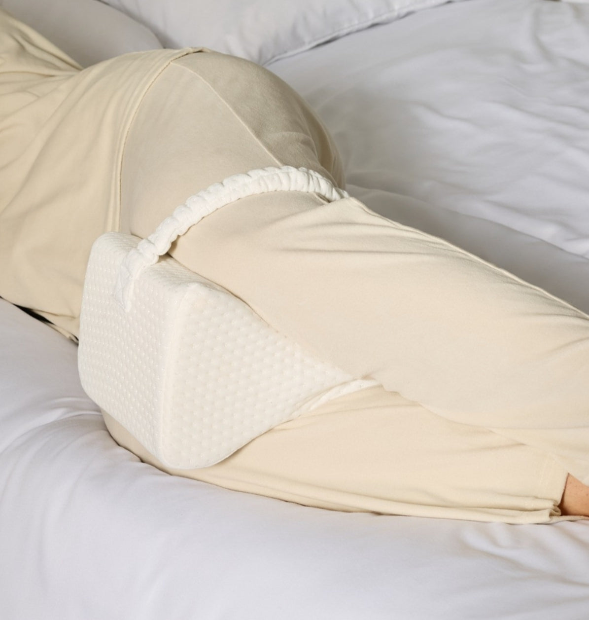 Side Sleeper Wedge Knee Pillow - White
