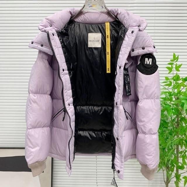 Moncler    