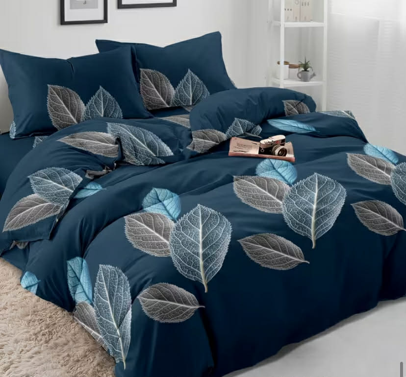 A Navy Blue Duvet Cover Set That Is Easy Yet Elegant. This Classic And Stylish bedding Is Soft, Comfortable, And Breathable
