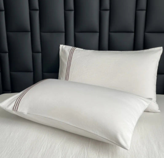 2 pcs Set Simple Solid Color One-Stitch Bed Pillowcases, Pillow Inserts Not Included, Soft and Skin-Friendly, Machine Washable.