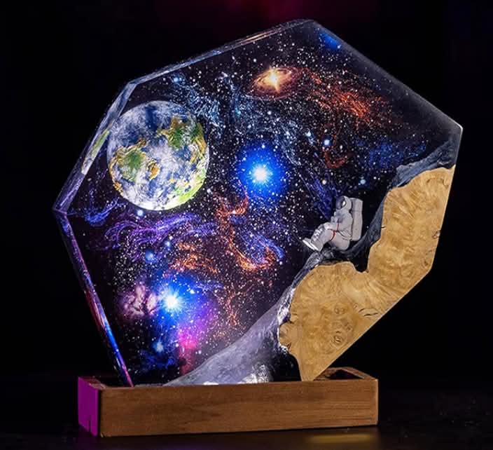 Drawelry Creative Epoxy Resin Wood Light Lamp, Space Astronaut and Interstellar Resin Multicolor USB LED Night Light Handmade Resin Wooden Lamp