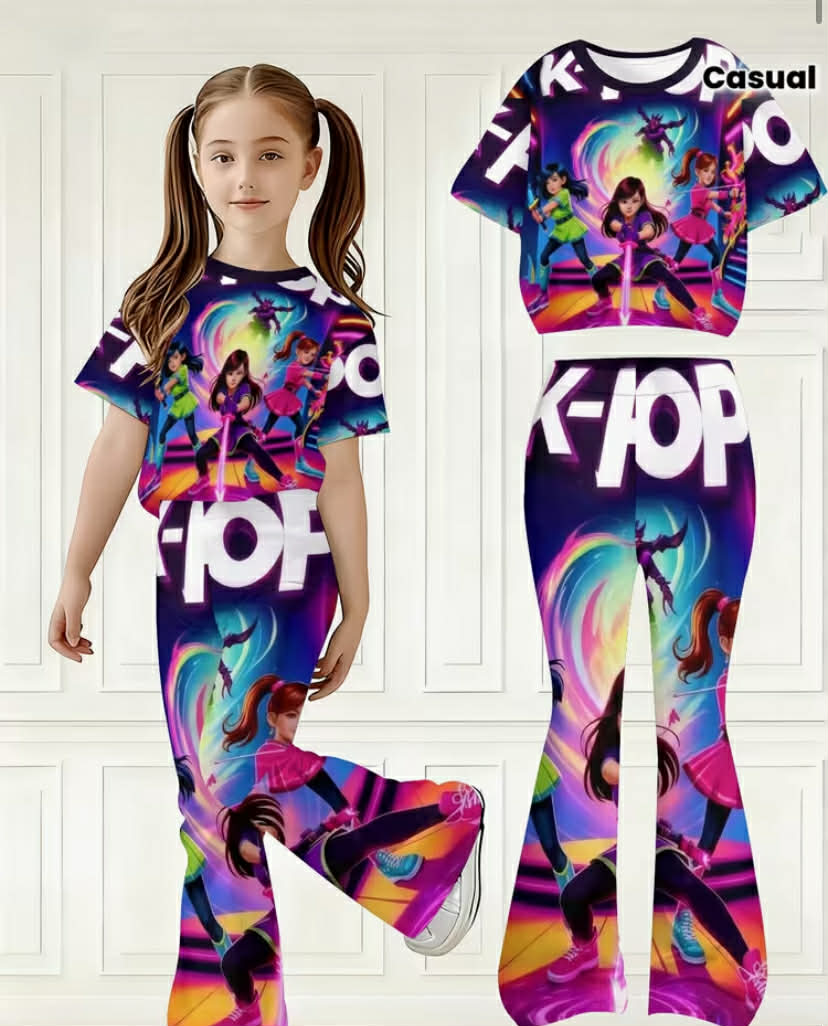 2 pcs Short-Sleeved Top And Flared Pants, Suitable for Teenagers As Casual Wear.