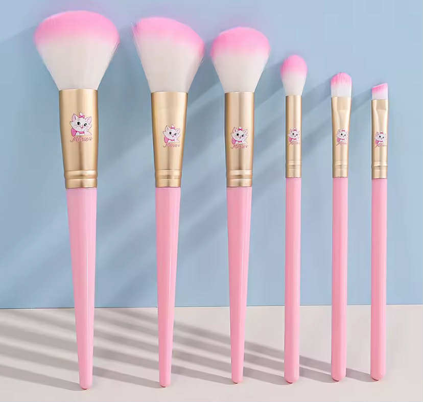 Makeup brush sets