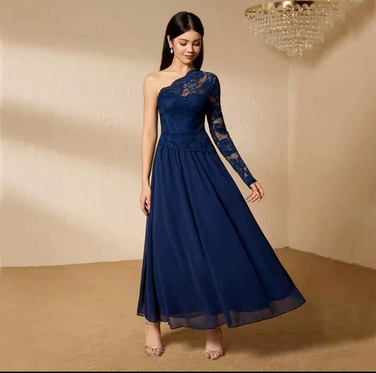 Fashionable And Elegant Mature Dress