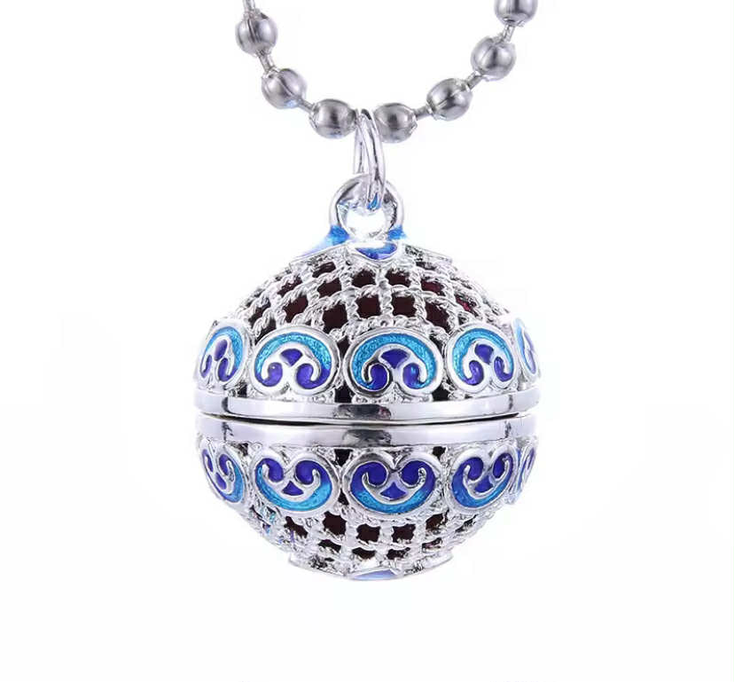 Luxury Golden Aromatherapy Necklaces wonderful oil painting open locket