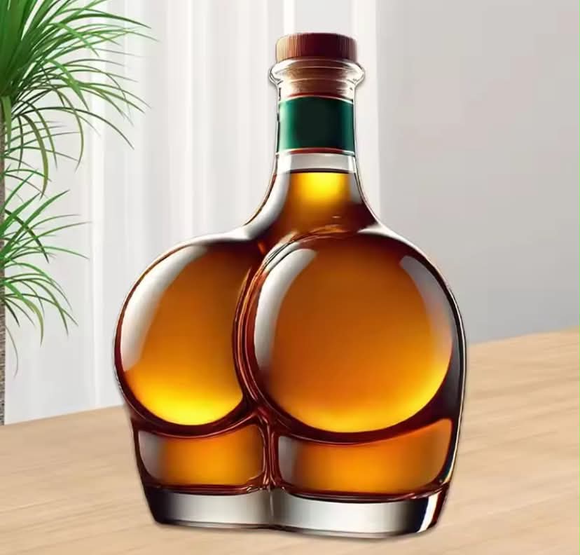 Whiskey Glass Decanter Novelty Statue - Home Decorations Wine Container for Alcohol - Liquor Bottle Wine Bottle