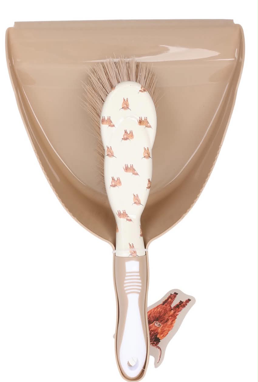 Highland Cow Dustpan and Brush - Brown