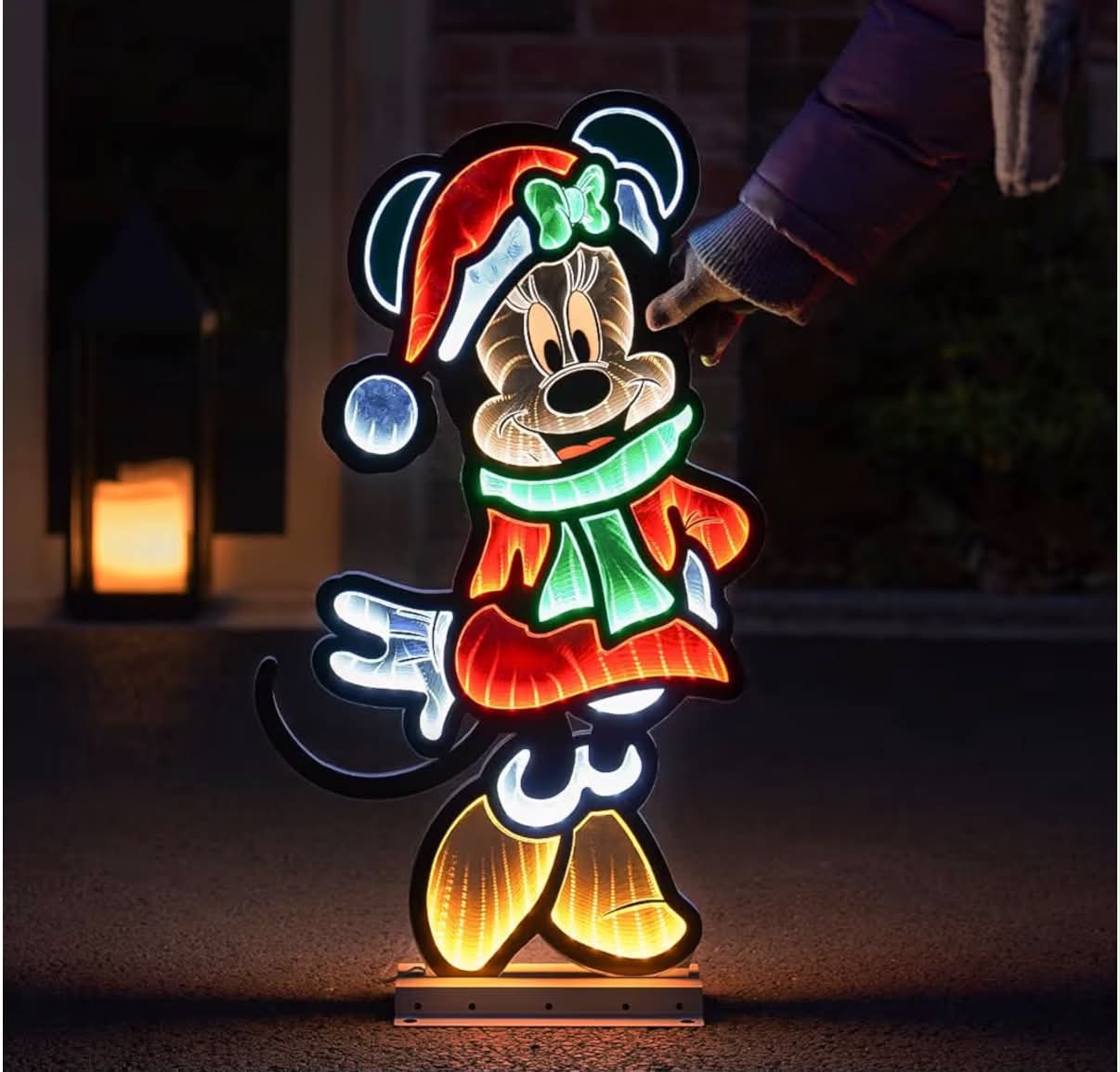 Disney 60cm Minnie Mouse Infinity Mirror Effect 3D Christmas LED Light Up Figure