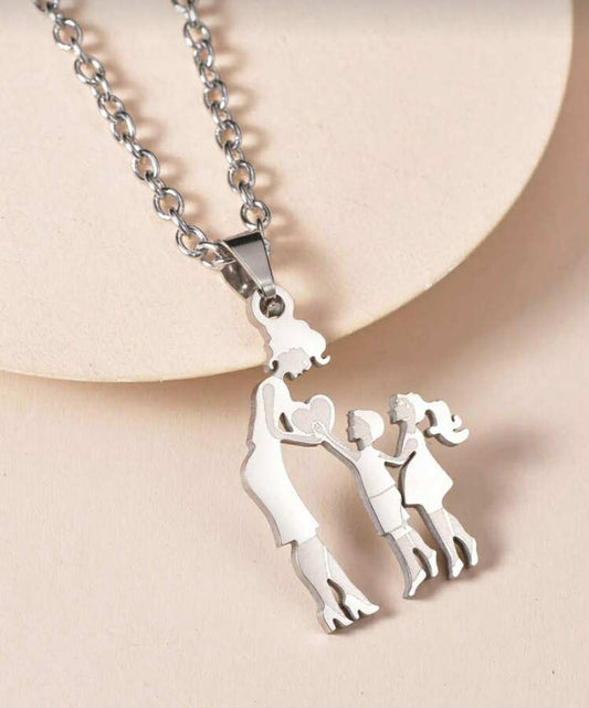 Personalised necklace up to 4 people