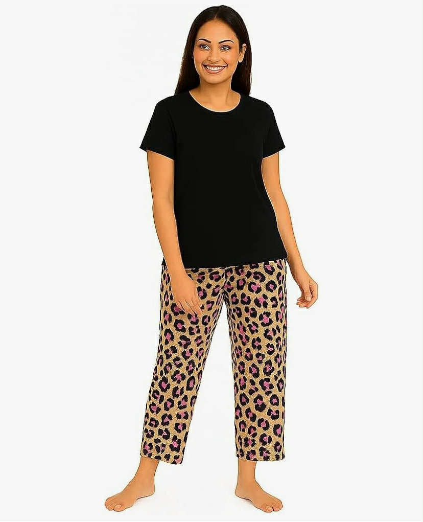 Pyjamas for Women Set.
