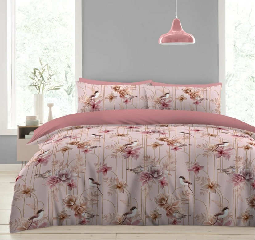 Pink flower bedding set