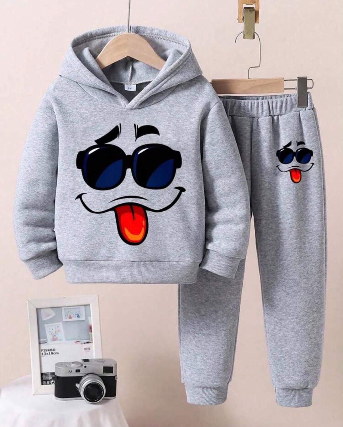 Young Boy Letter Print Warm Hoodie And Sweatpants Casual Outfit
